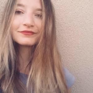 Meet your Posher, Carolyn